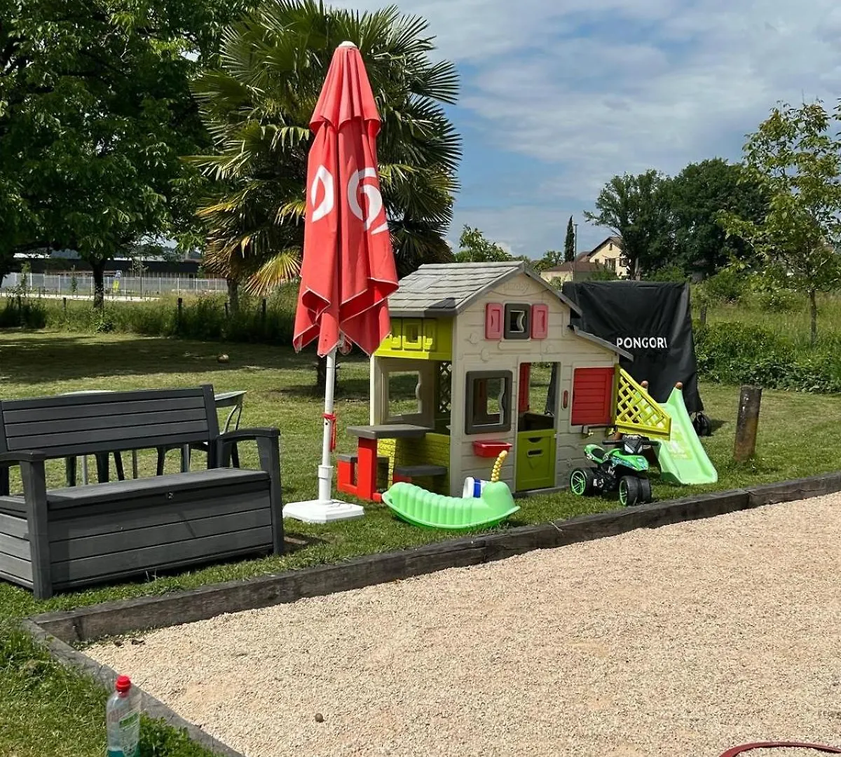 Jolie Villa Independante Climatisee 3 Chambres Tout Confort 6 Couchages, Piscine Chauffee 4 X 8 Disponible Selon Meteo De Mai A Fin Septembre, Jacuzzi 4 Places, Boulodrome Eclaire, Ping-Pong, Wifi, Proche Commerces Animaux Domestiques Sur Demande Bretenoux