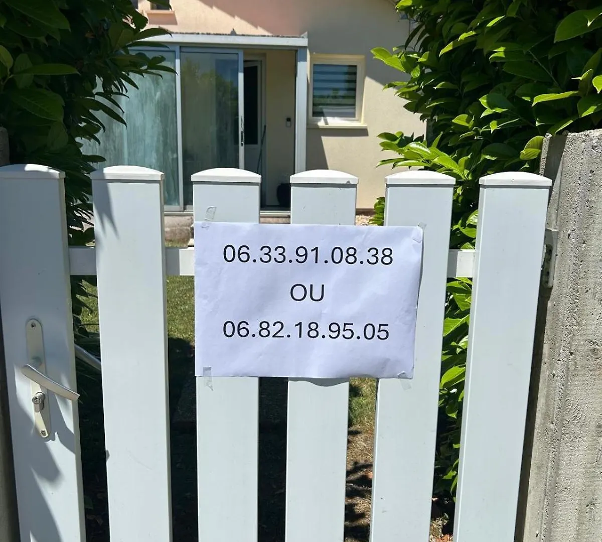 Jolie Villa Independante Climatisee 3 Chambres Tout Confort 6 Couchages, Piscine Chauffee 4 X 8 Disponible Selon Meteo De Mai A Fin Septembre, Jacuzzi 4 Places, Boulodrome Eclaire, Ping-Pong, Wifi, Proche Commerces Animaux Domestiques Sur Demande Bretenoux